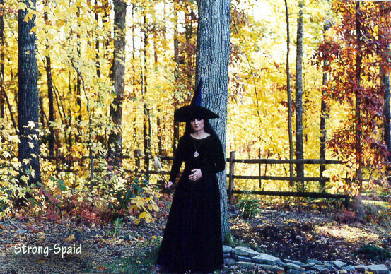 witch-in-autumn-lights